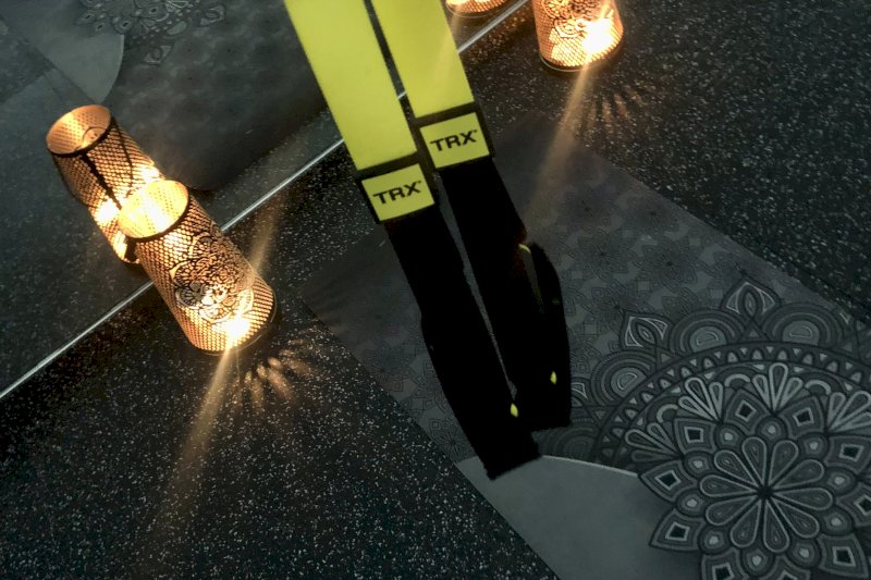 TRX  YOGA